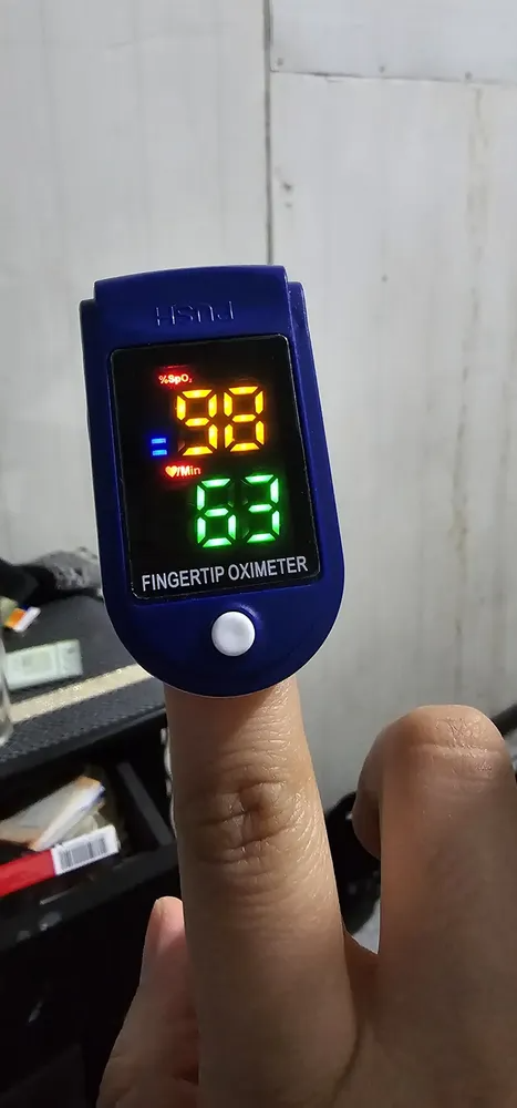 Foto real de un comprador con el kit
